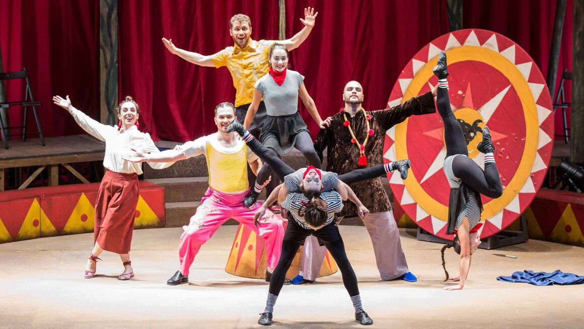 2018 Carmen. La stella del circo Siviglia